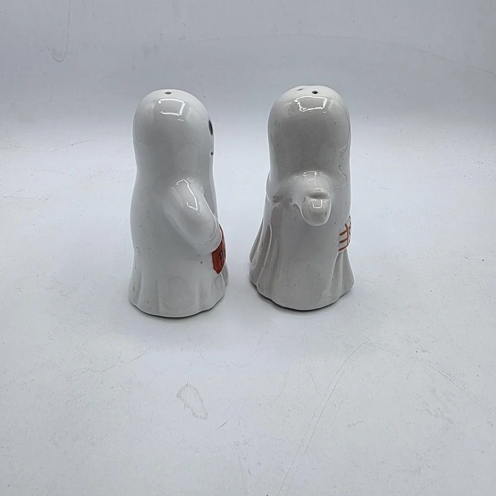 Vtg Ghost Salt &‎ Pepper Shakers Ceramic Small White Set Of 2 Halloween Decor